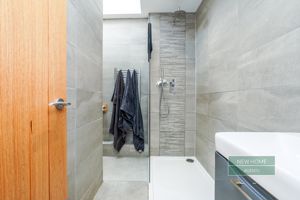 Photo 16- click for photo gallery